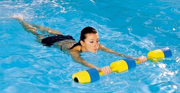 Swimming for the prevention of osteochondrosis of the thoracic spine. 
